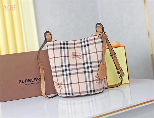 Burberry Bags AAA 022